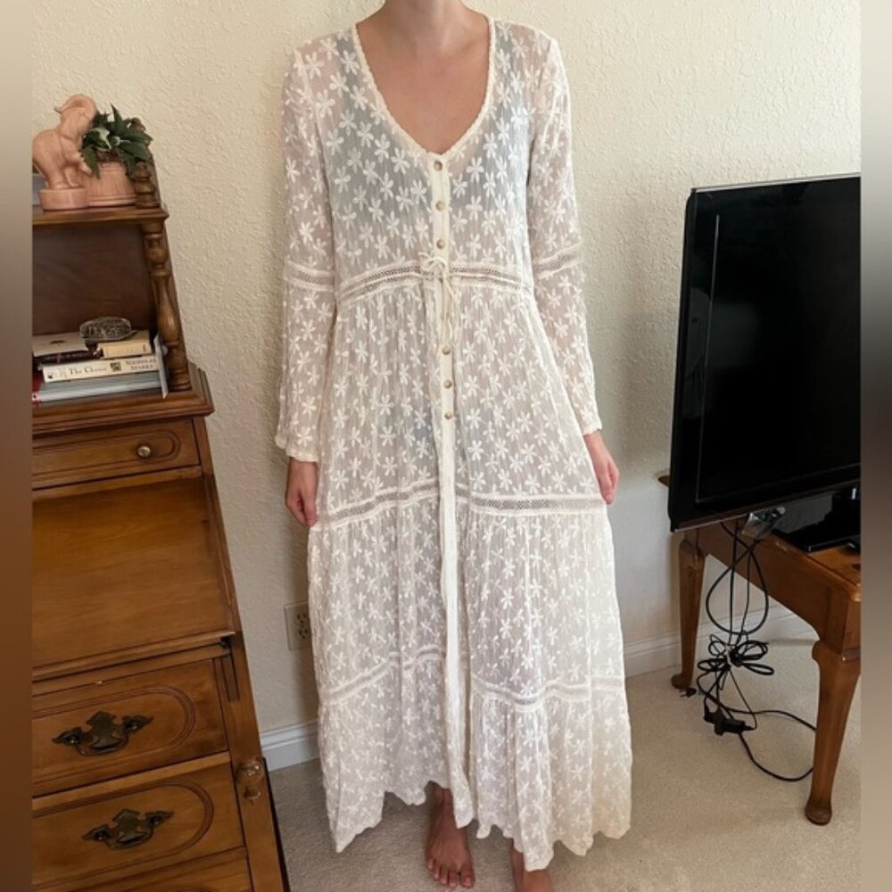 Sunday Saint-Tropez Lace Embroidered Maxi Dress Kaftan